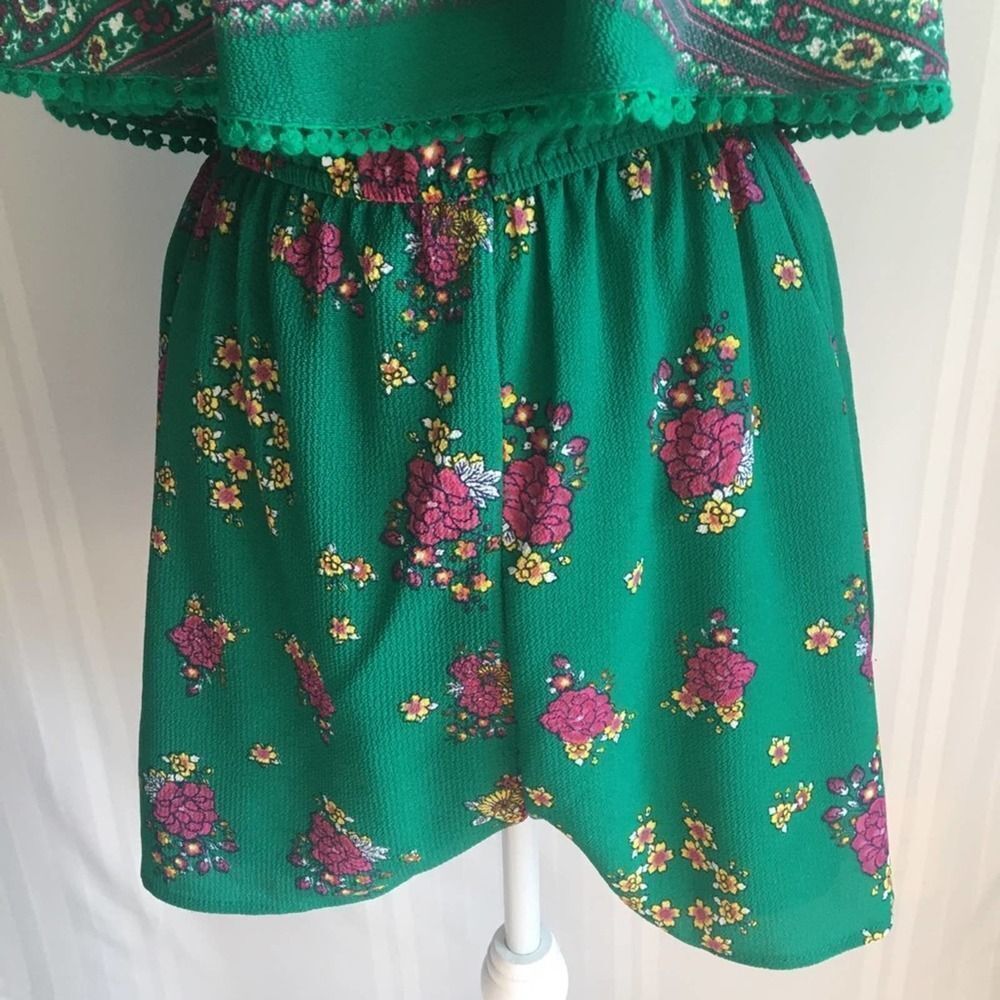 miami Ruffle Floral Romper Sleeveless Green Medium Spaghetti Straps Francesca's - Picture 4 of 10